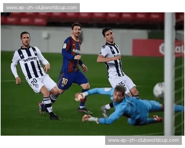 红蓝之魂对决塞维利亚硬骨：一场定义西甲野心的绿茵博弈